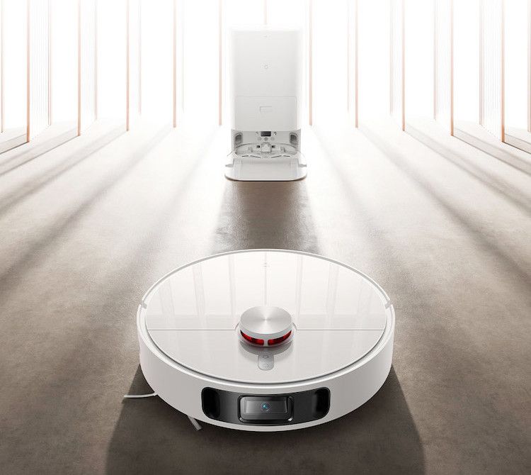 Xiaomi All-in-one robot vacuum and mop with the self-cleaning base