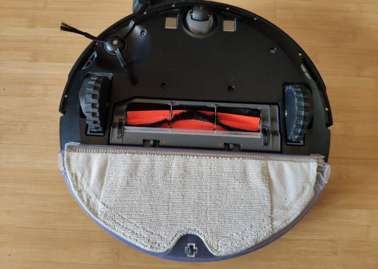 Roborock - attached mopping pad