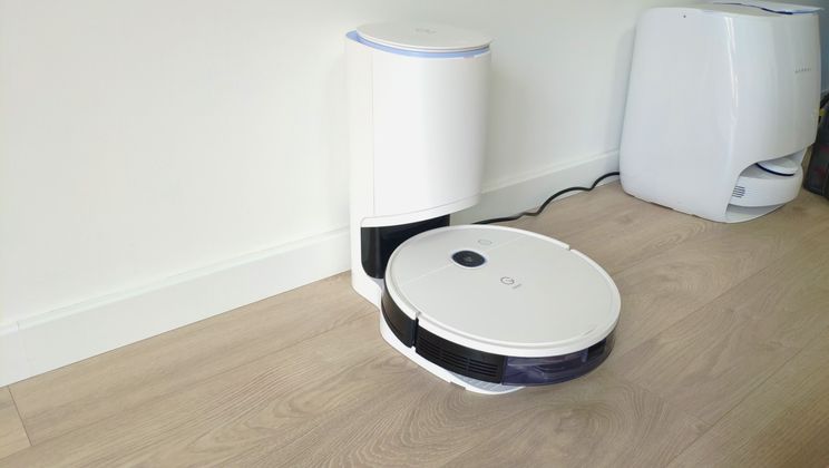 Yeedi Vac Station Review: a Powerful Robot Vacuum With a Self-Empty Base