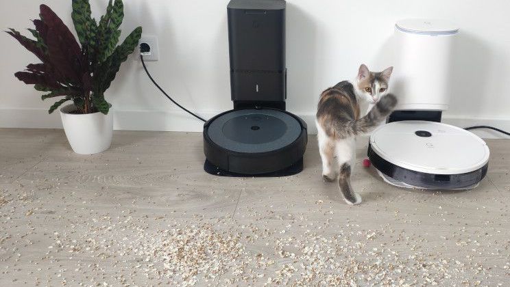 Roomba i3+ Ultimate Review and Cleaning Tests on Carpets and Bare Floors