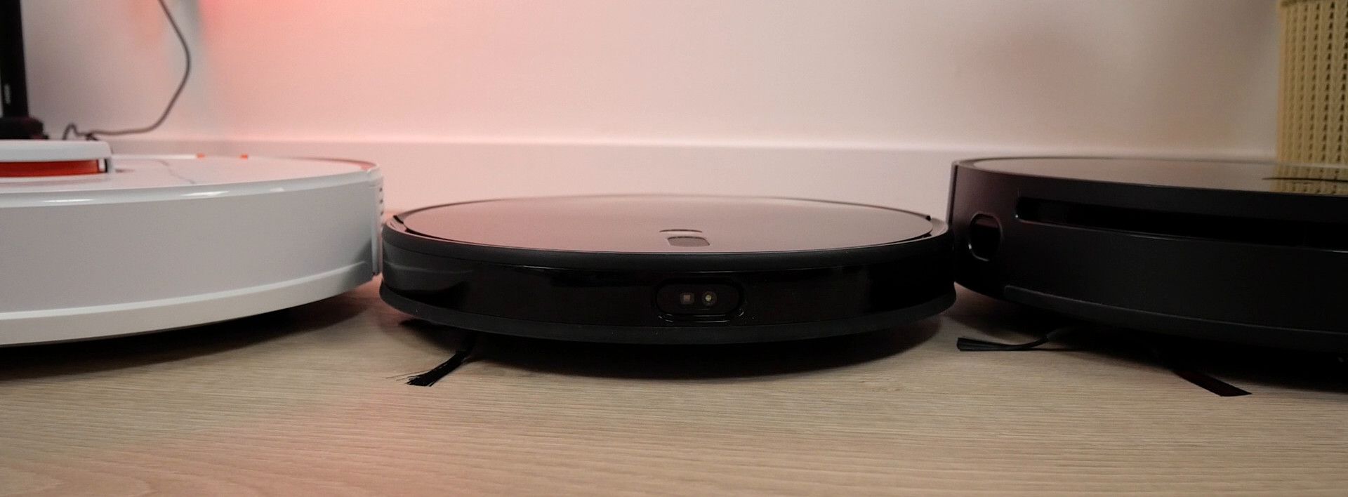 Xiaomi Mijia Ultra Slim compared to other robot vacuums